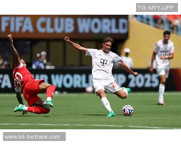 本菲卡大胜拜仁3-0帽子戏法点燃欧联杯激情时刻