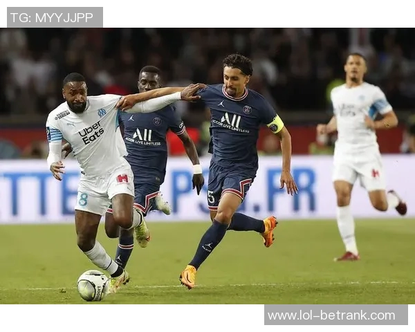 世界杯激战巴黎圣日耳曼与曼联2比2平局十大精彩进球回顾引爆全场气氛